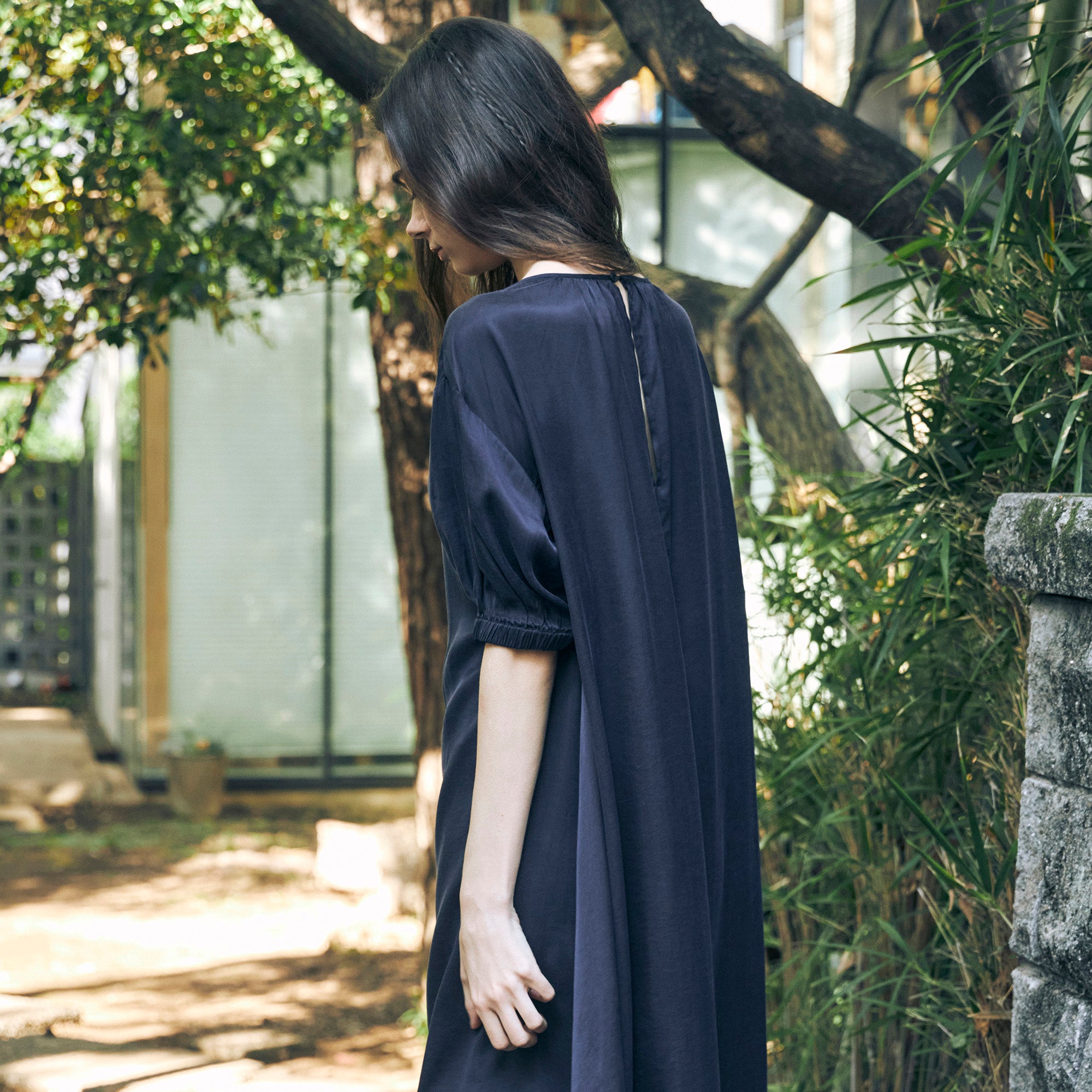 Flow TENCEL™ LUXE Puffed Sleeve Maxi Dress with billowy sleeves and elegant midi length.