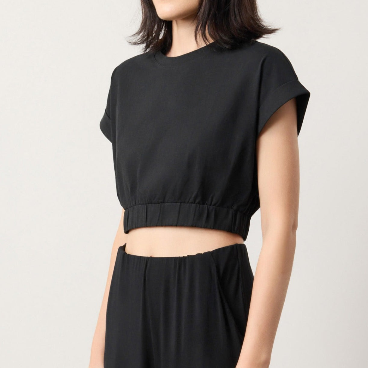 Cool Cotton Cap Sleeve Crop Top in breezy fabric, perfect for effortless chic style.