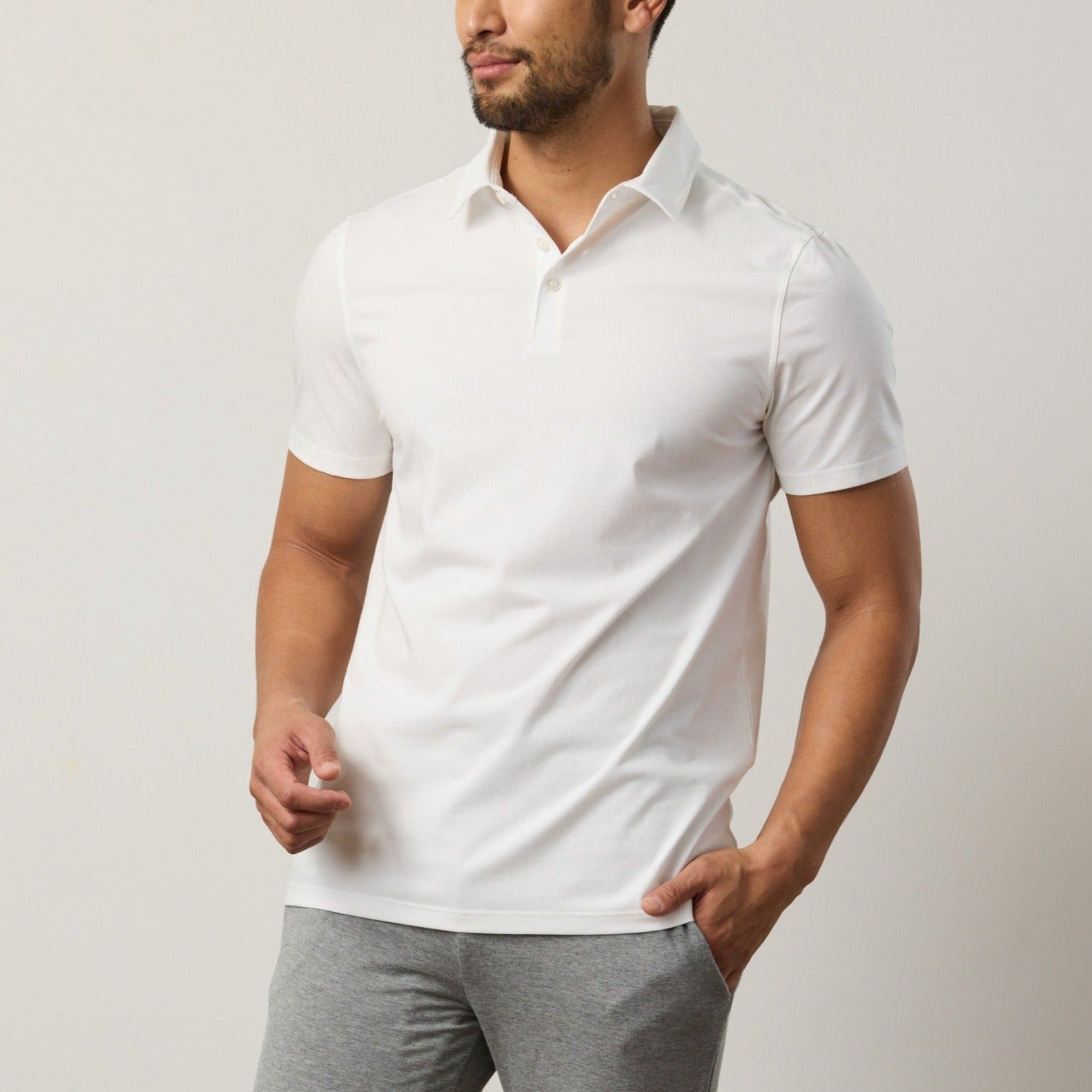 Cool Cotton Classic Polo: Stylish, eco-friendly shirt in soft cotton and Sorona® for all-day comfort.