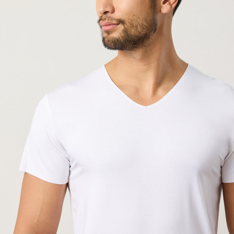 Freeform Seamless TENCEL™ Modal V Neck Short Sleeve Tee