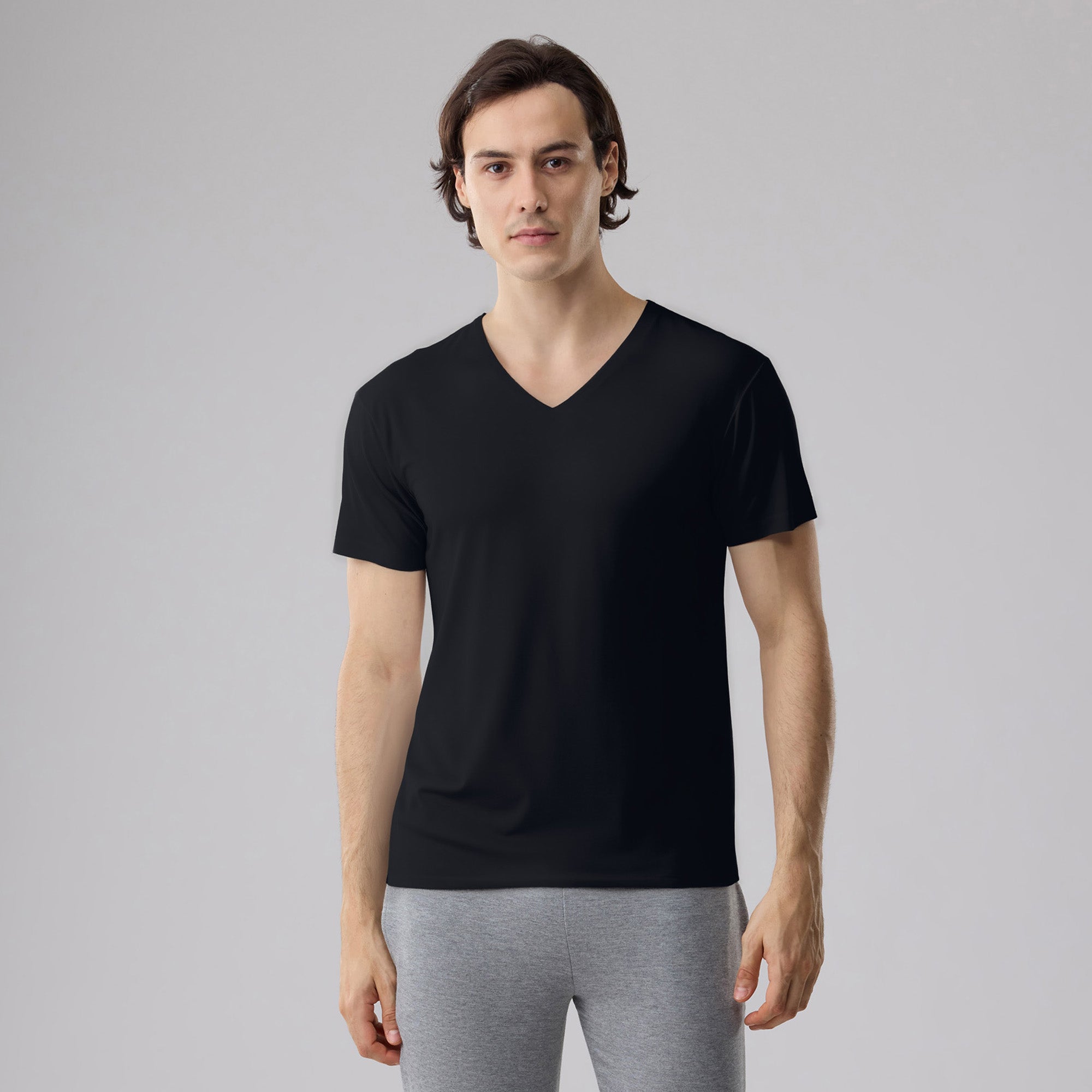 Freeform Bonded Seamless TENCEL™ Modal V-Neck Tee