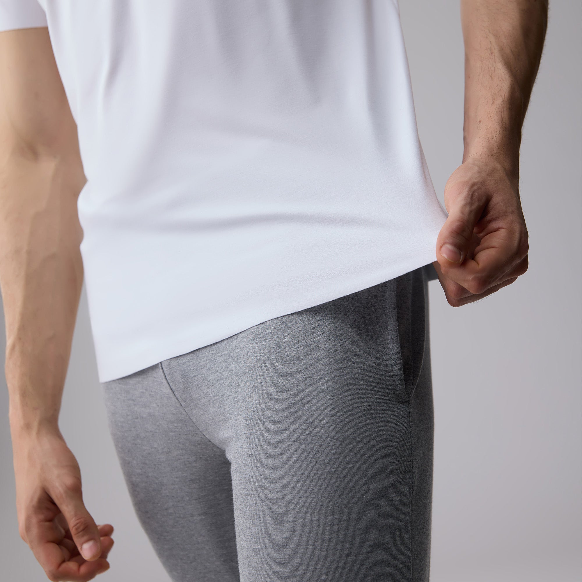 Freeform Bonded Seamless TENCEL™ Modal V-Neck Tee