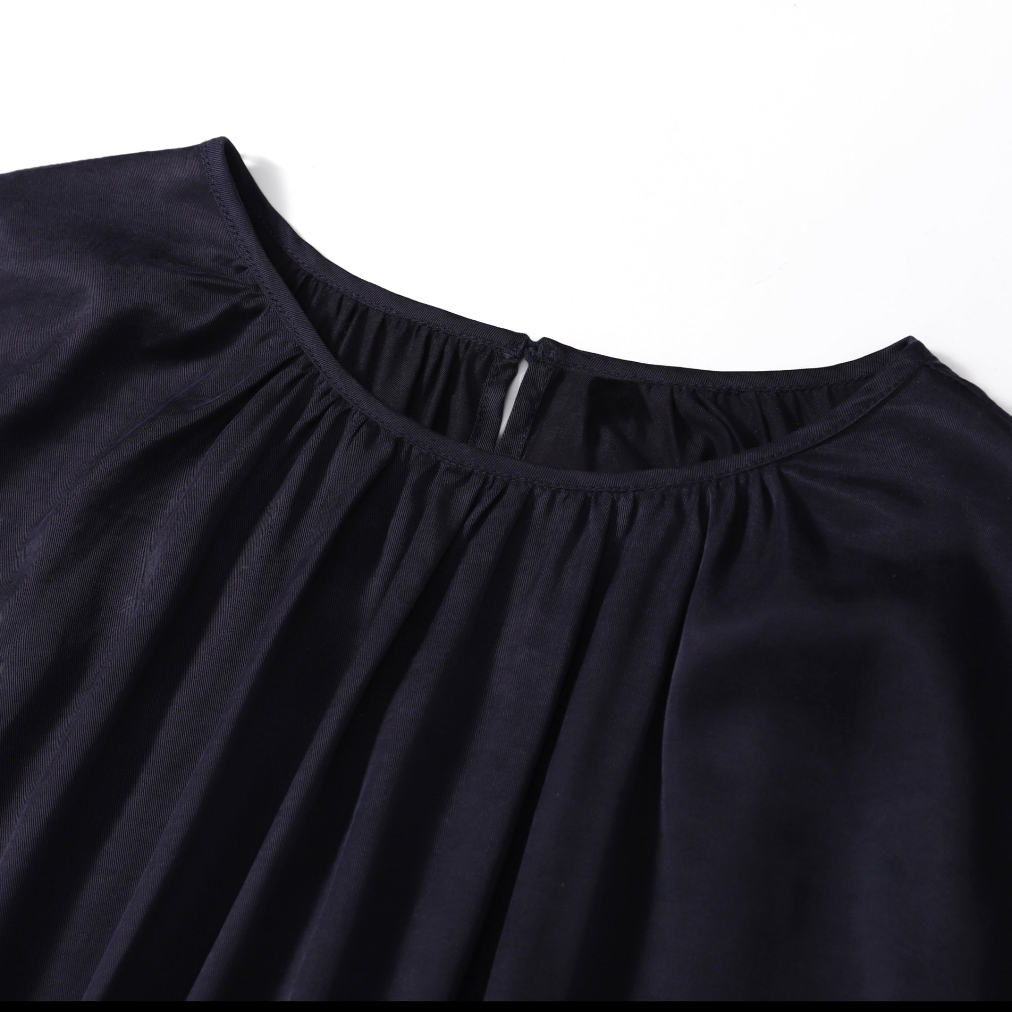 Flow TENCEL™ LUXE Puffed Sleeve Maxi Dress with billowy sleeves and elegant midi length.