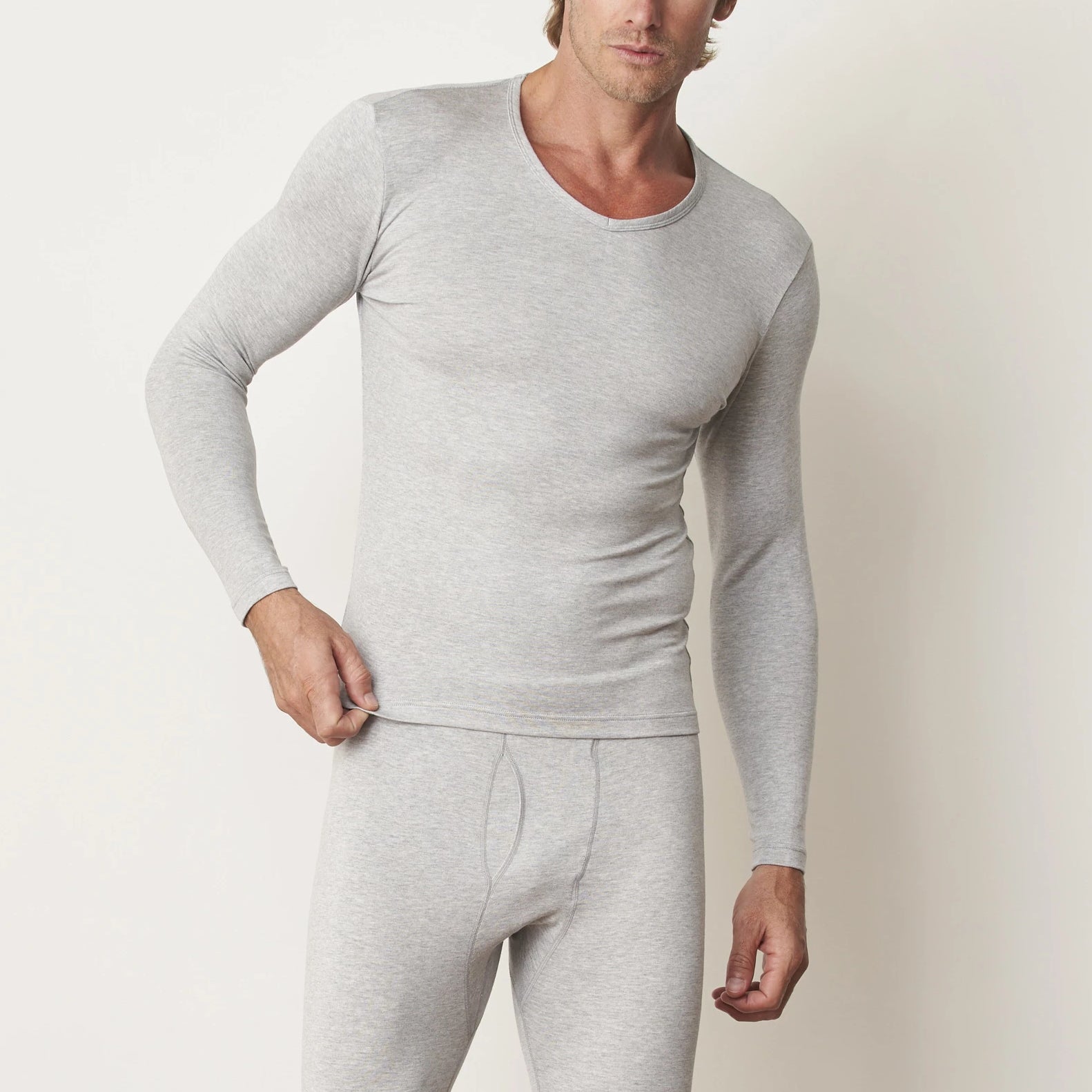 Tani Comfort Silktouch V Neck Top in 112 navy colour