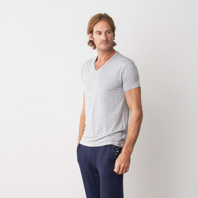 Modal Silk Seamless V-neck Short Sleeve T-Shirt