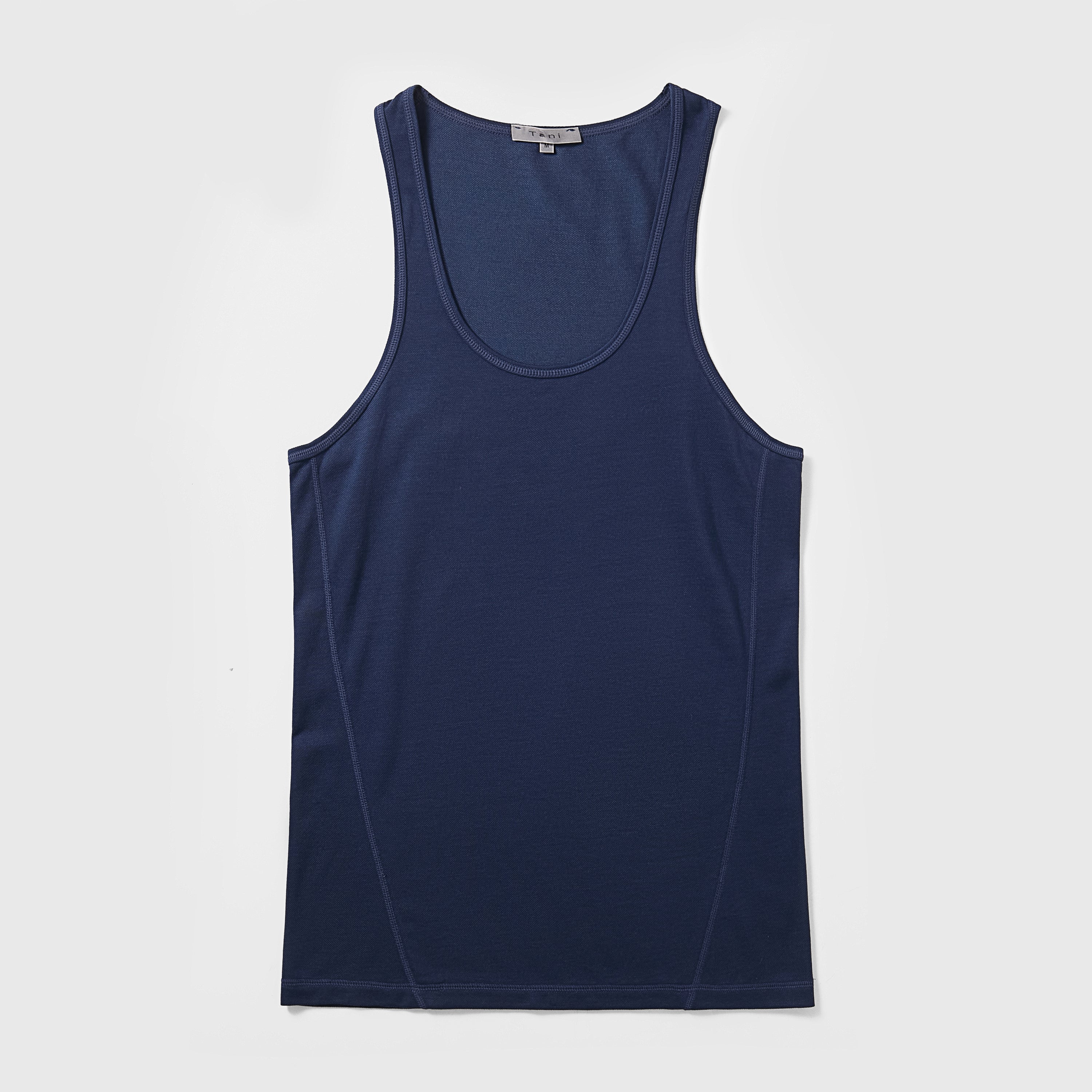 Active TENCEL™ Lyocell Tank in breathable 3D pique knit for comfort and performance.