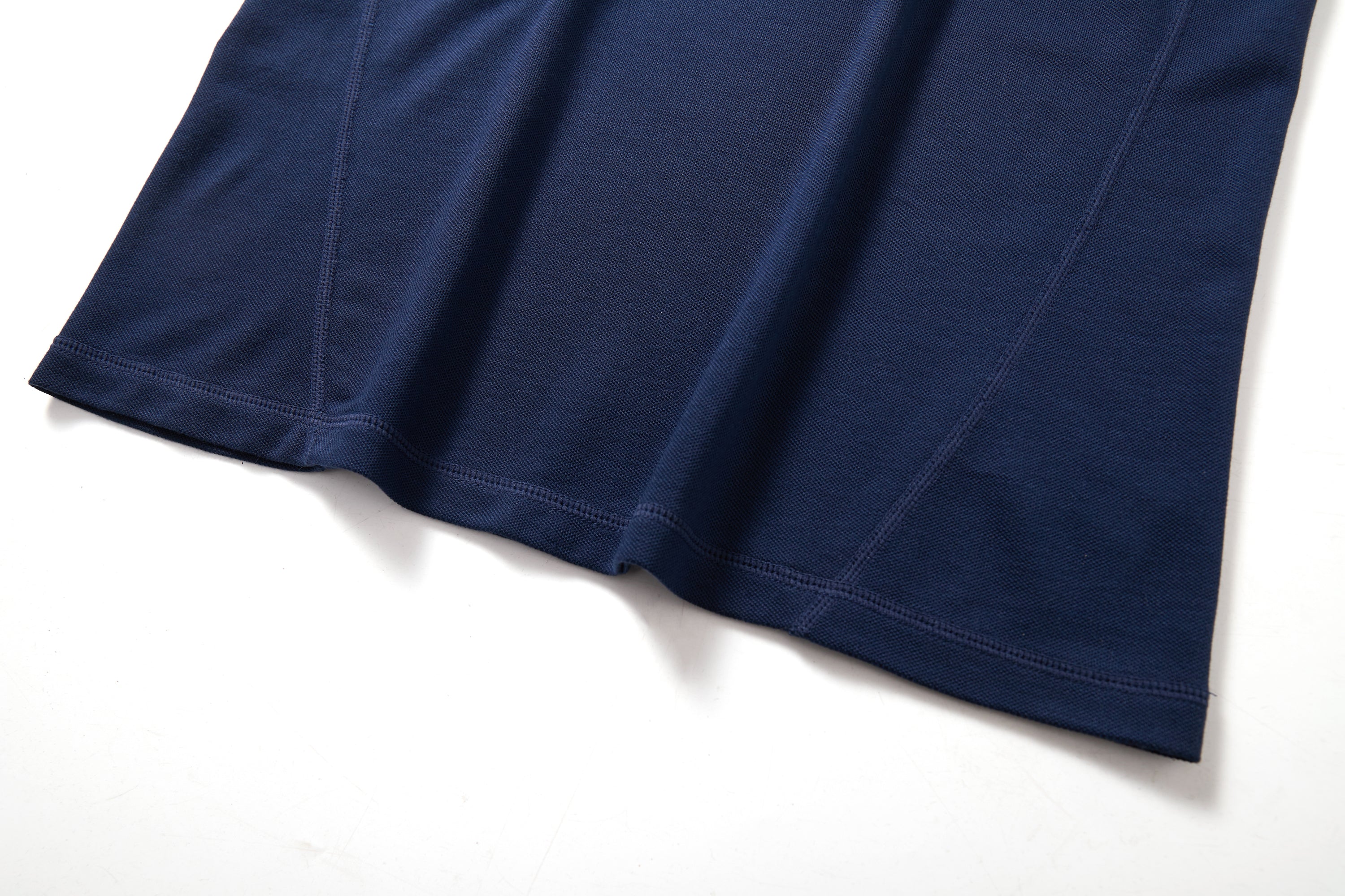 Active TENCEL™ Lyocell tank top in breathable 3D pique knit, ideal for comfort and performance.