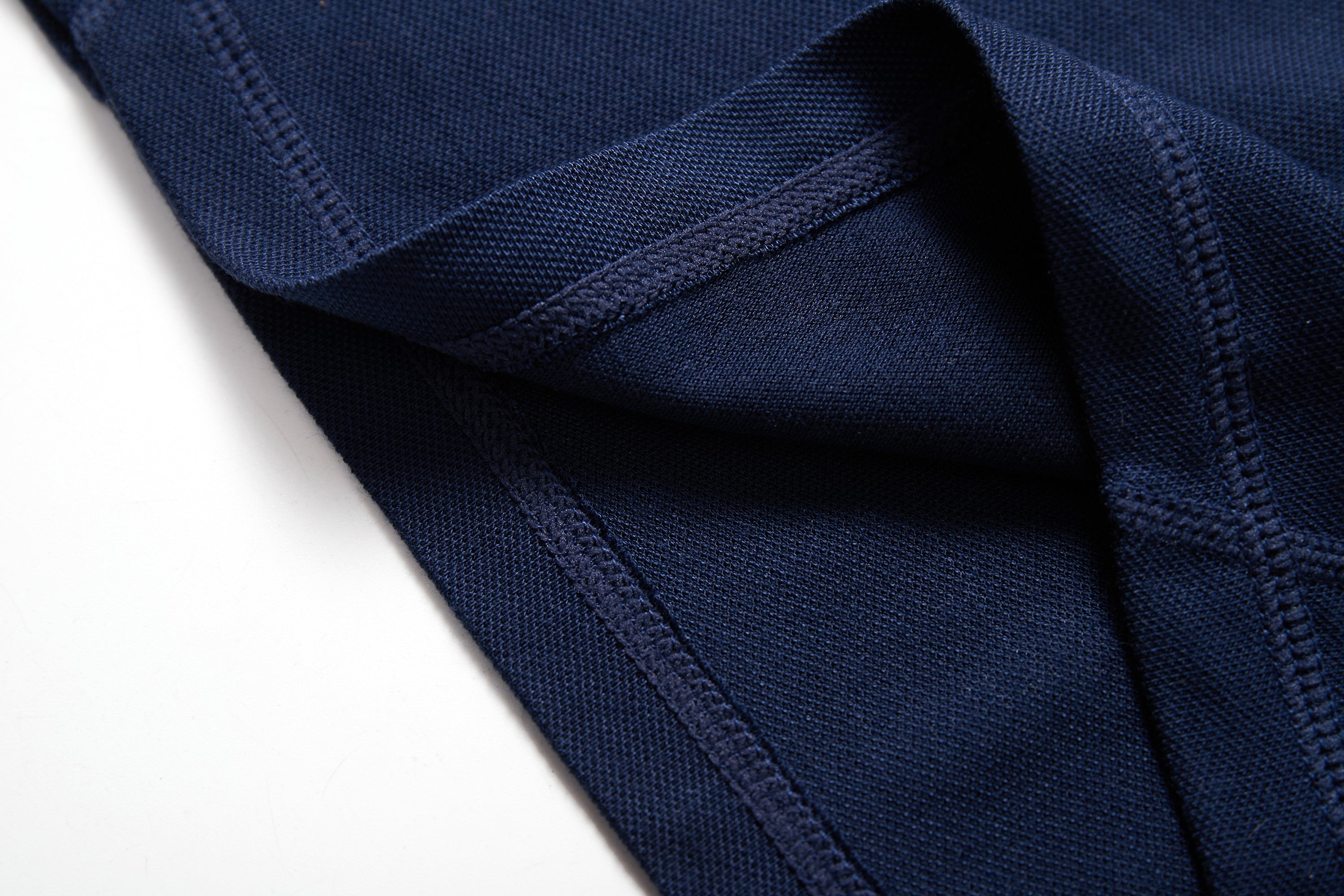 Active TENCEL™ Lyocell Tank: breathable, stretchable, sustainable fabric for comfort and performance.