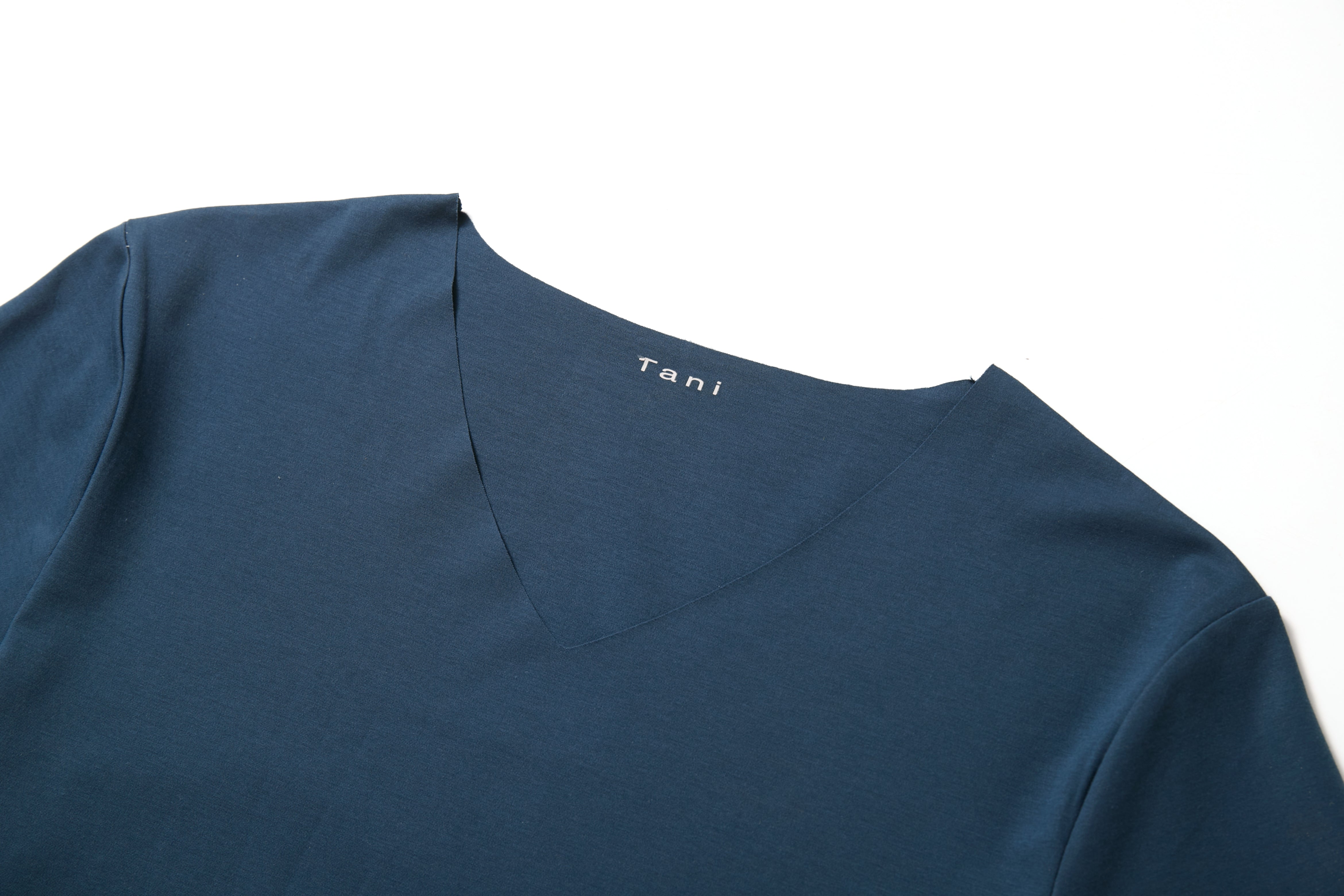 Freeform Seamless Cotton V-Neck Tee