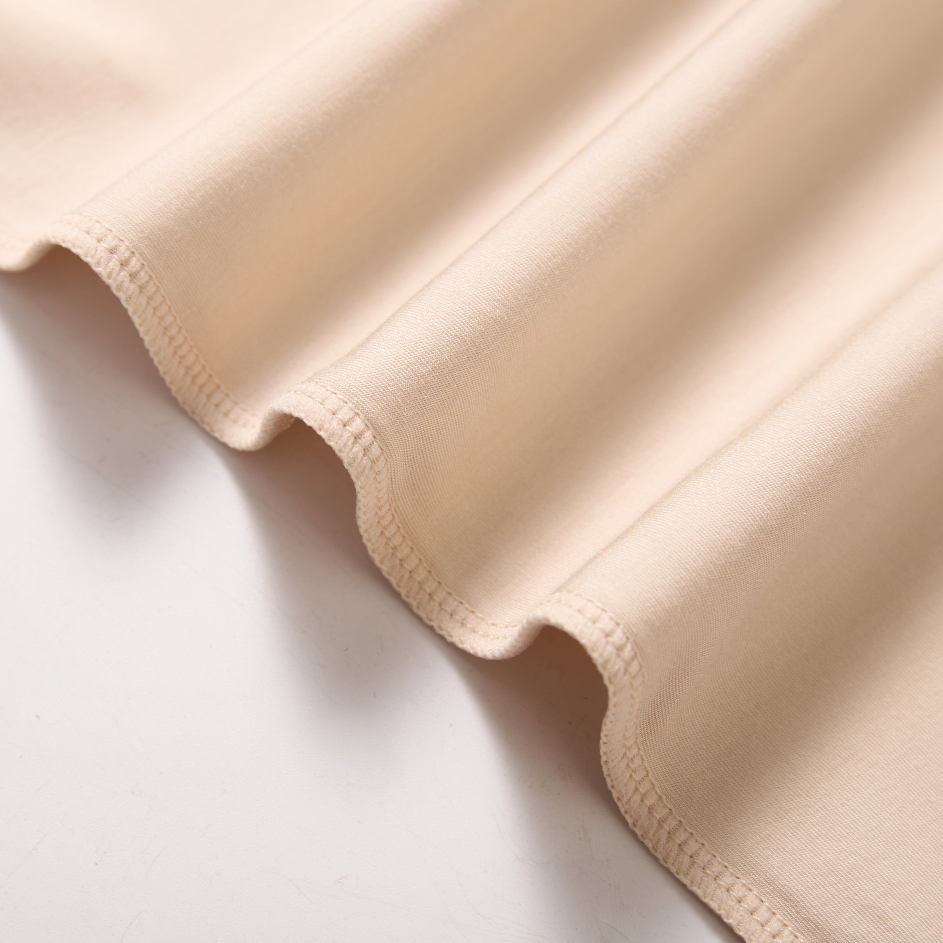 Freeform Bonded Seamless TENCEL™ Modal V-Neck Tee