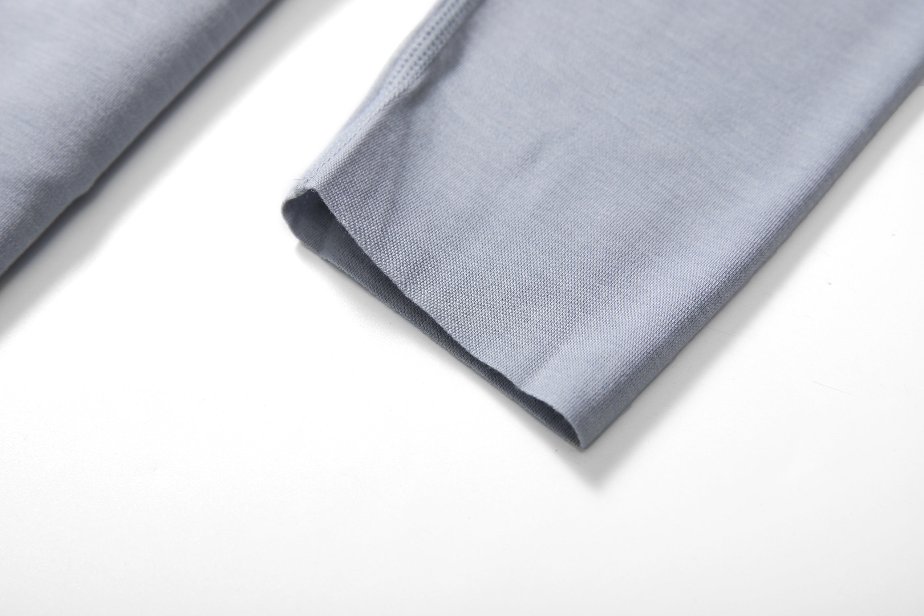 Superwarm 保暖無縫V領上衣