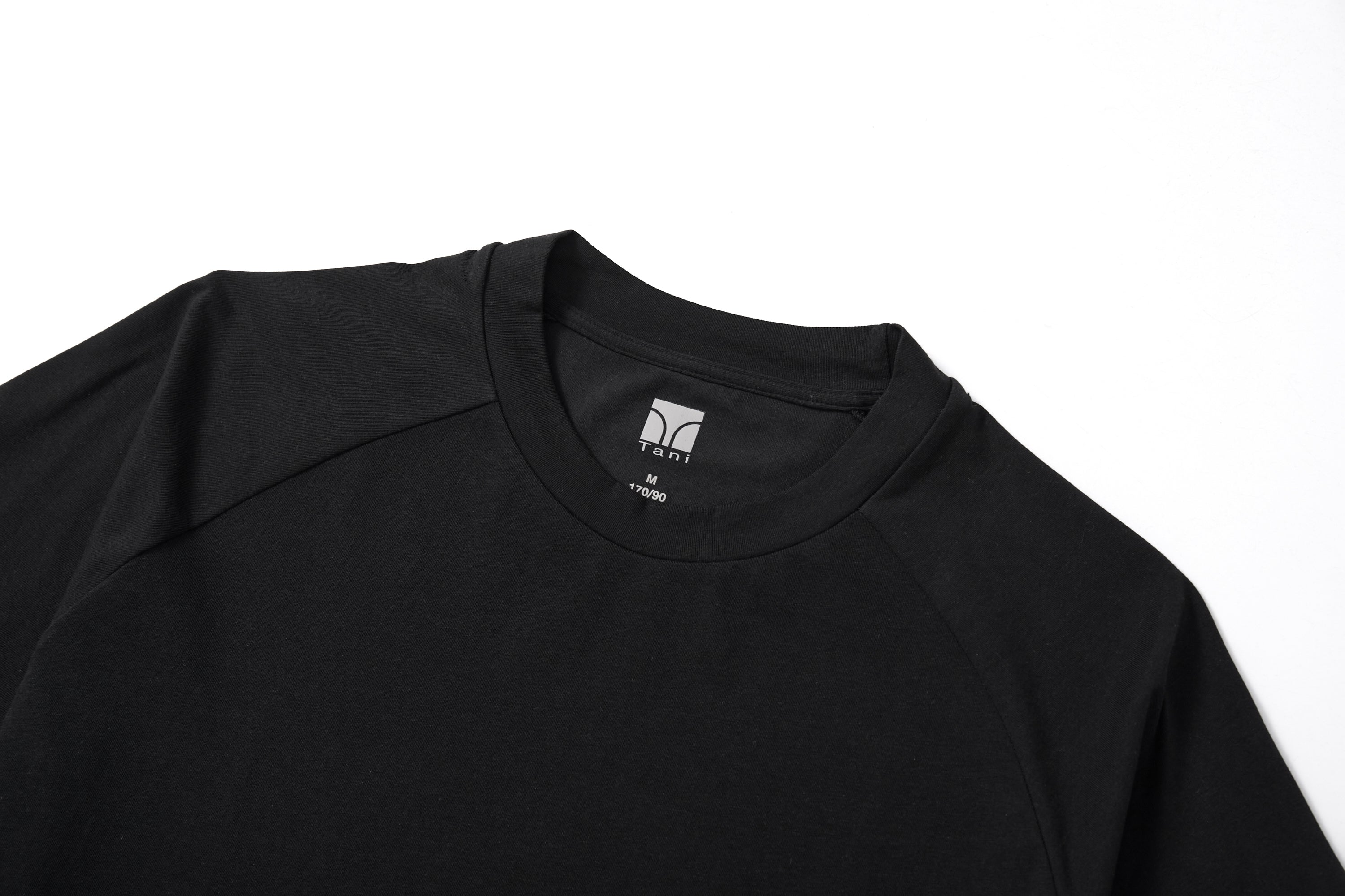 Men's Cool Cotton Oversized Tee in lightweight fabric for relaxed, contemporary style.